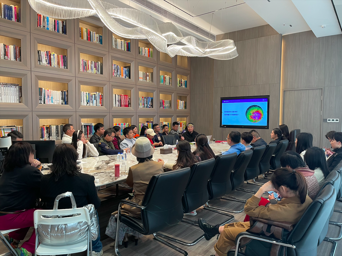 2025���������ع�