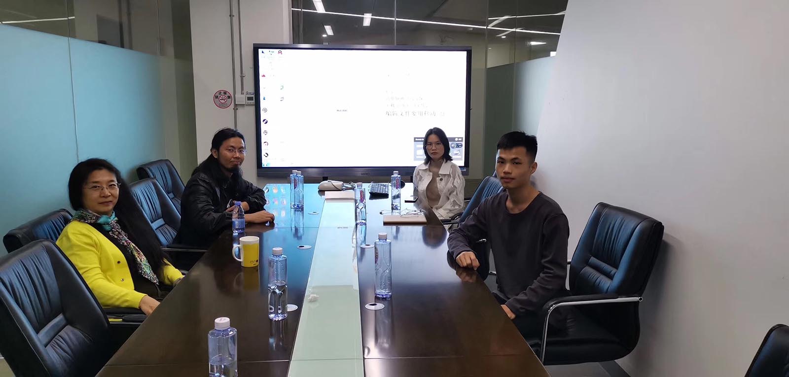 ���ڴ�ѧ�о������������γ�