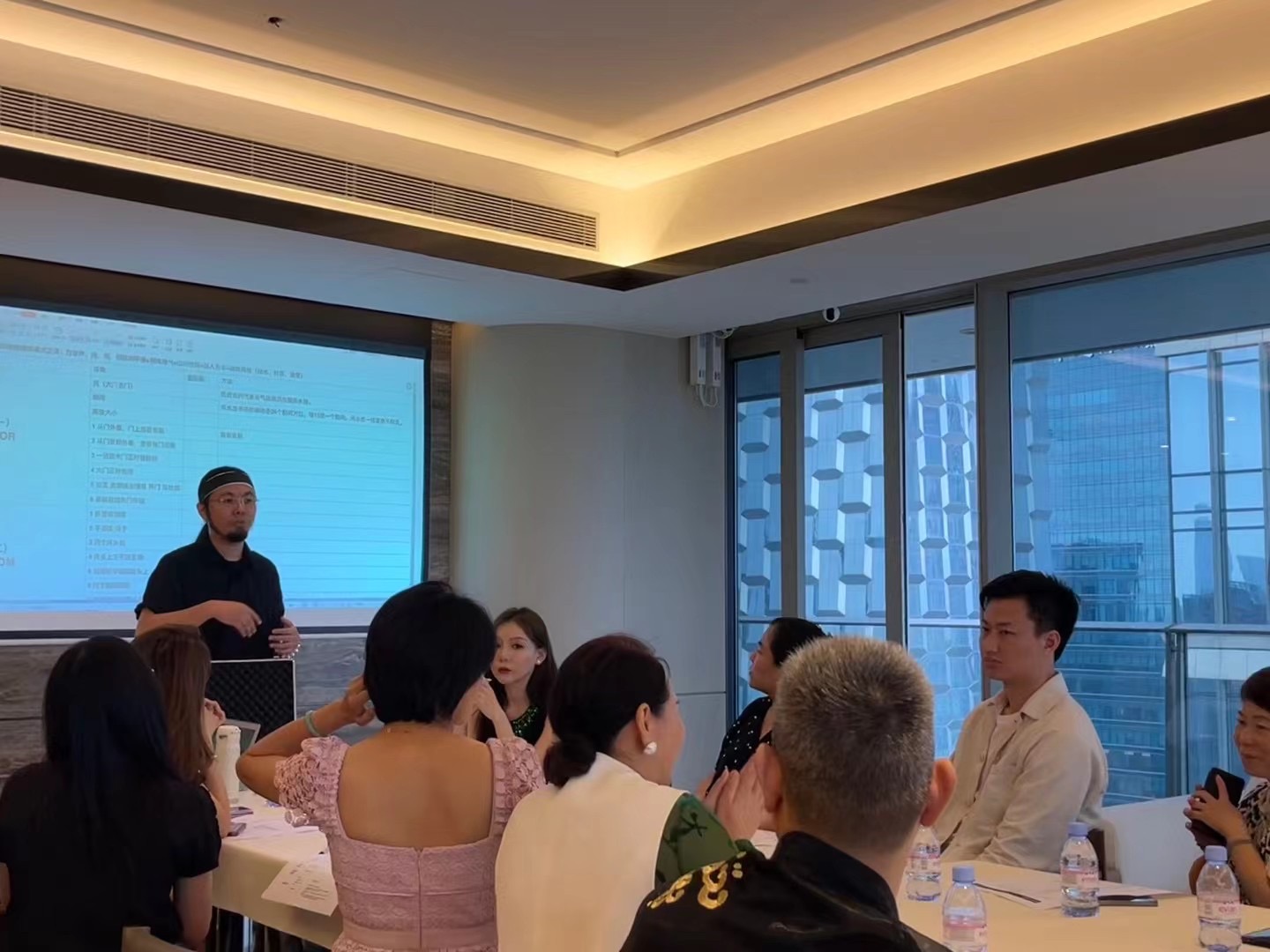 ������1��